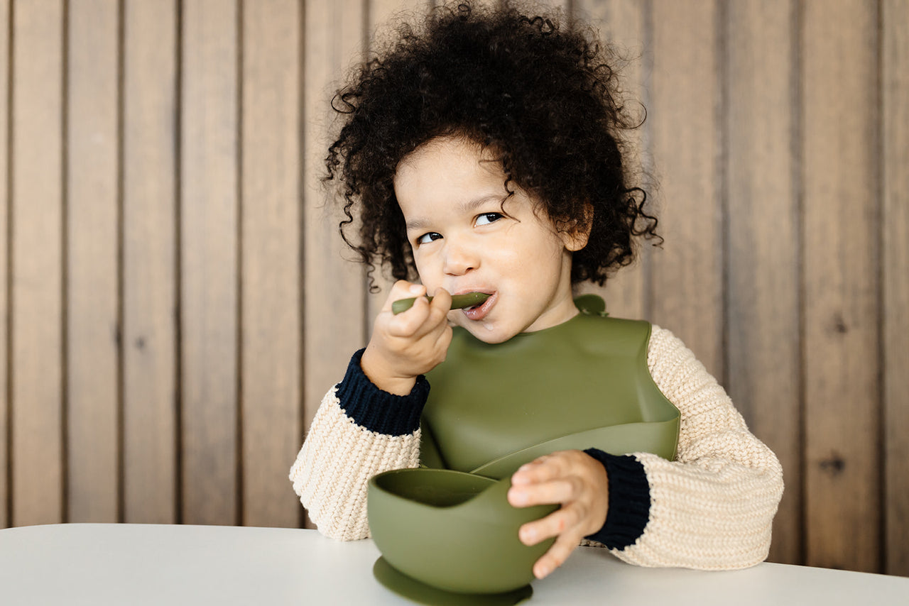 Feed Me Easy | bowl + spoon